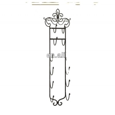 Wall amounted wrought iron towel rack