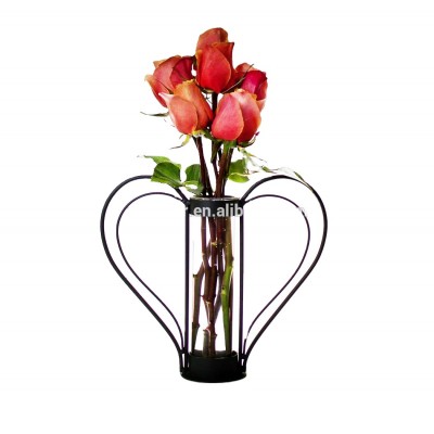 Hot sale Iron Heart Shaped Sweetheart Flower Vase