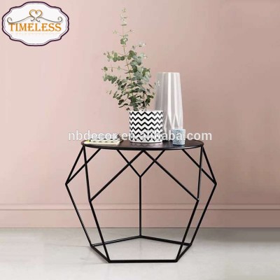 Hot sale decorative glass top wire frame small table for magazine flower